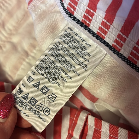 Tommy Hilfiger red and white striped shorts. Size 8. - Picture 4 of 10